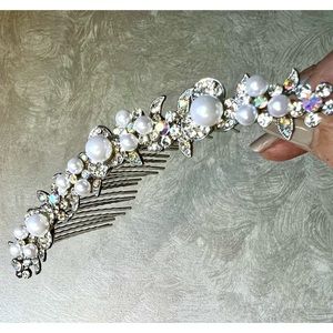 Dazzling Hair Comb with Aurora Borealis